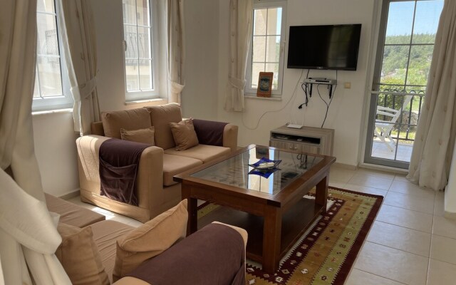 Stunning Spacious Poolside 2-bed Apt in Ovaçik