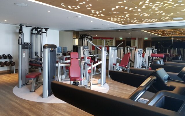 Luton Vacation Damac Paramount Tower