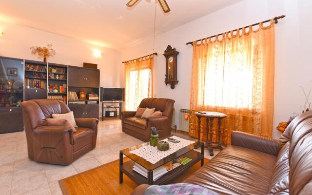 Apartment 1560