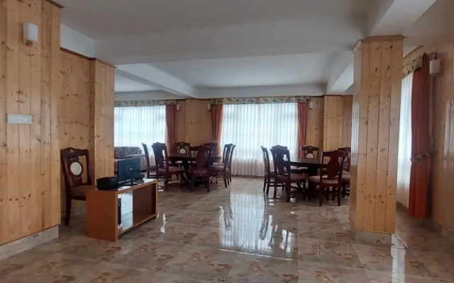 Summit Gangchen Hotel