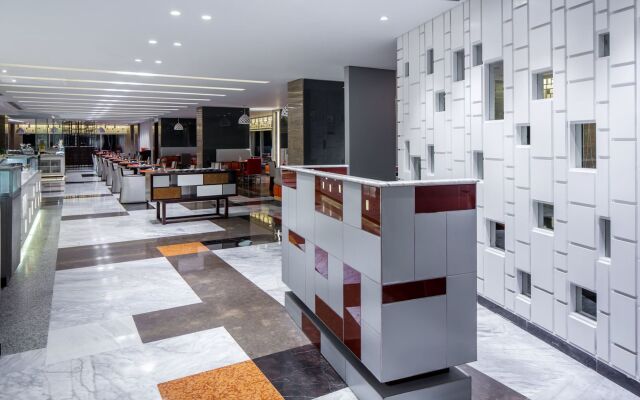 Le Meridien Dhaka