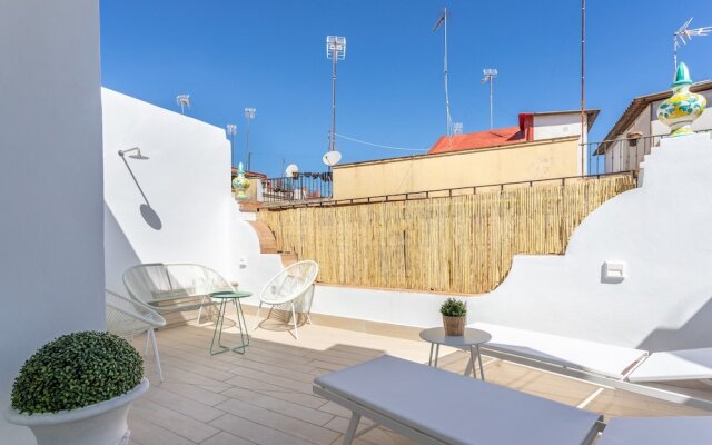 Bright House With 6 Bedrooms And 7 Bathrooms And 2 Terraces General Castanos