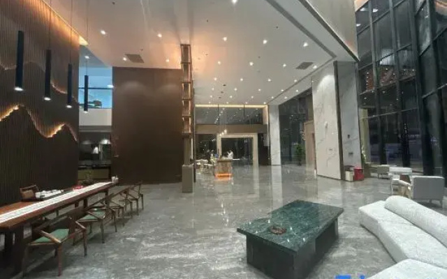 Haiyi International Hotel Huaiji