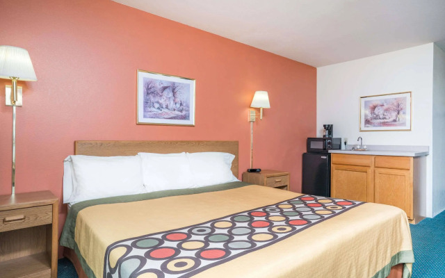 AmericInn by Wyndham Tomahawk