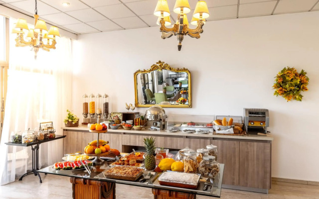 Stephanos Hotel Apts