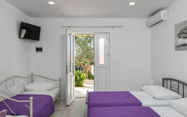 Apartments Karol & Mara