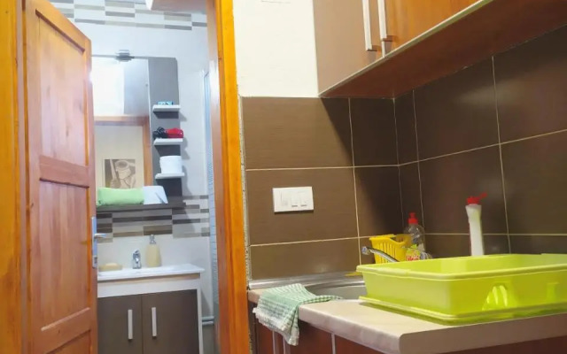 Summit Guest House