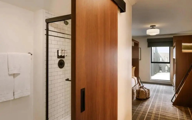 FOUND Hotel, Santa Monica