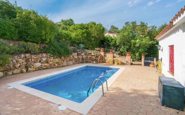 Well Maintained Holiday Home in Quiet Surroundings With Privacy and Private Pool