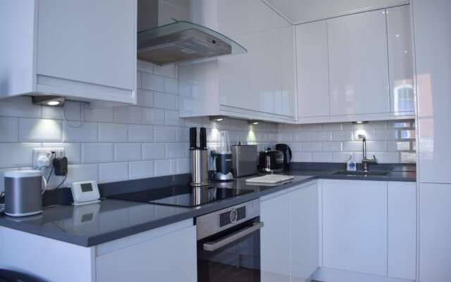 Spacious 1 Bedroom Apartment in Clapham