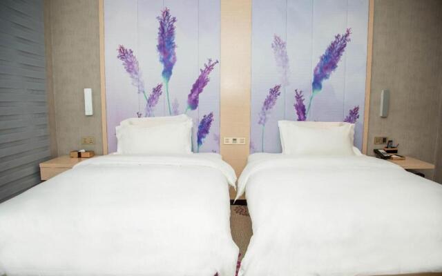 Lavande Hotels Xianning Tonghui Plaza