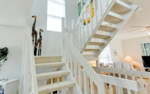 A Gulf Dream - 6250 Holmes #72