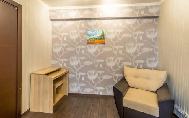 Апартаменты, ул. Парферова, 10