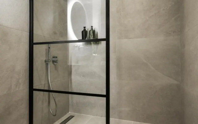 Luxury Downtown Apartment C1