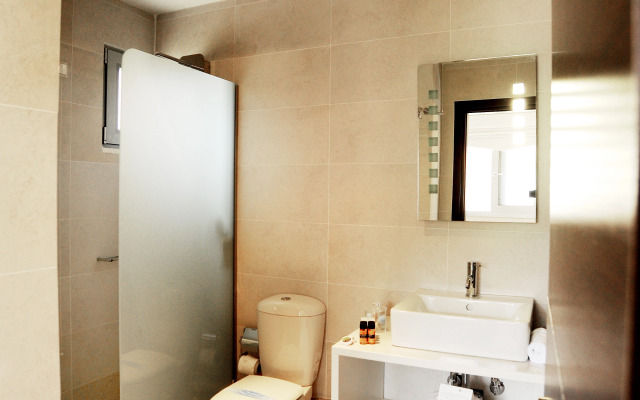 Sikyon Coast Hotel & Resort