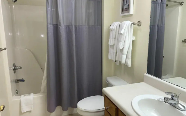 Whispering Pines 133