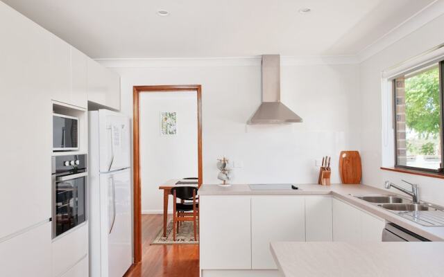 A Top Place, 31 Kerrigan Street