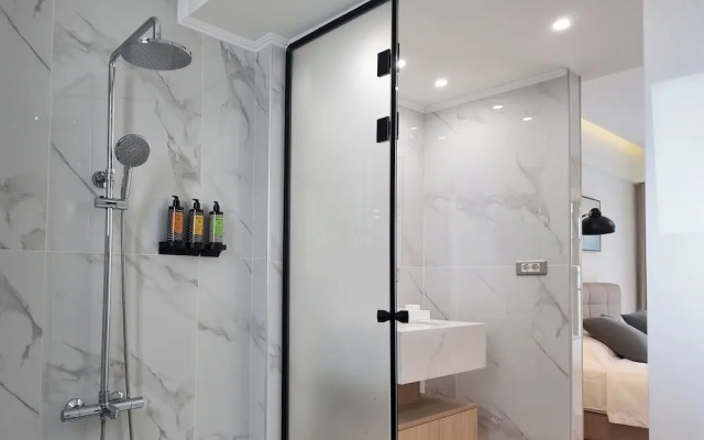 CC LUX Suites
