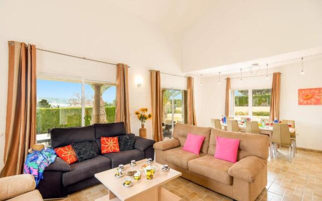 0350 Villa Elefante Tia