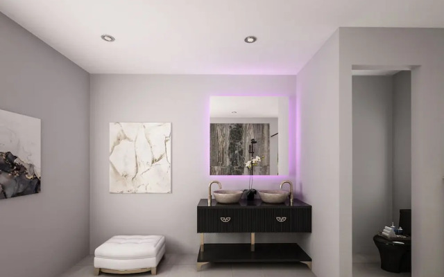 Black Amber Boutique Hotel