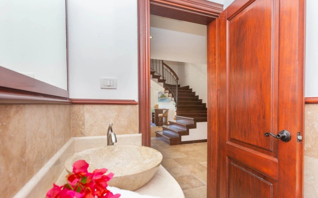 1111 Pearl Court at Pristine Bay