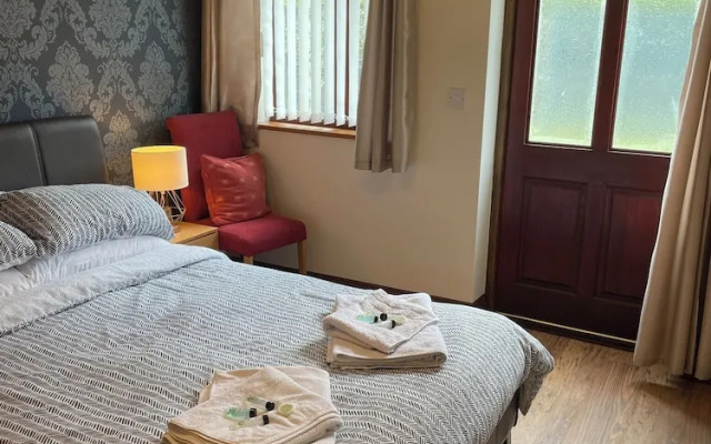 Rooms at the Huntsman Inn