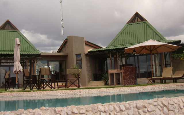 Otjiwa Safari Lodge