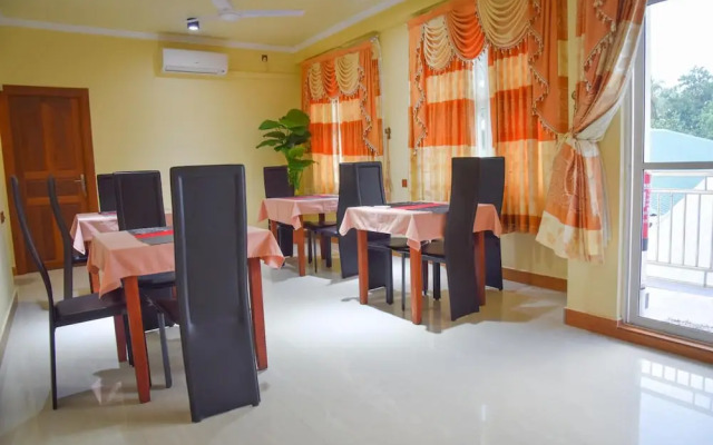 Nalaveshi Inn - Huraa