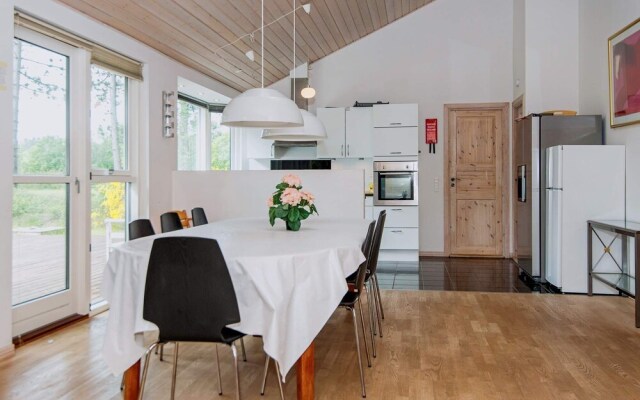 Vibrant Holiday Home in Ebeltoft With Whirlpool