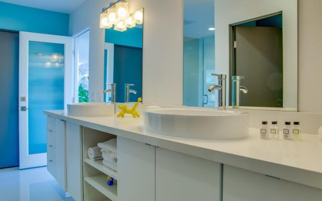 Pretty in Pink at Indian Canyons