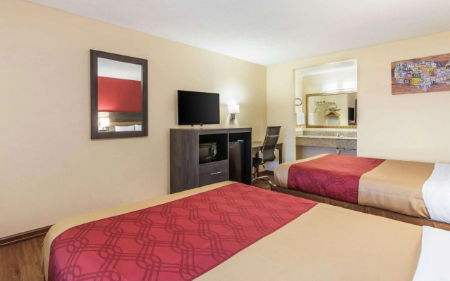 Econo Lodge Cloverdale