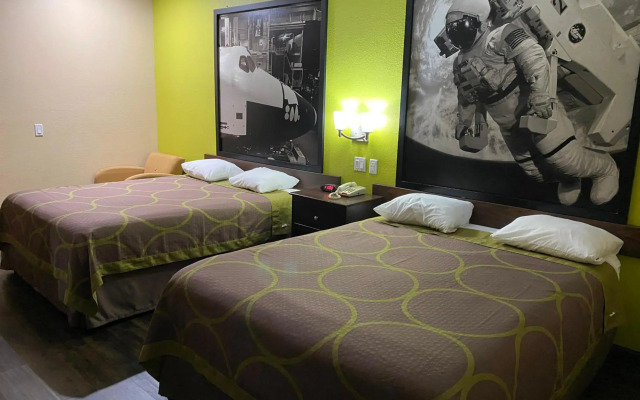 Red Lion Inn & Suites IAH Airport East