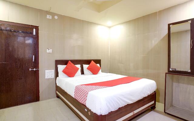 OYO Flagship 46788 Balaji Residency