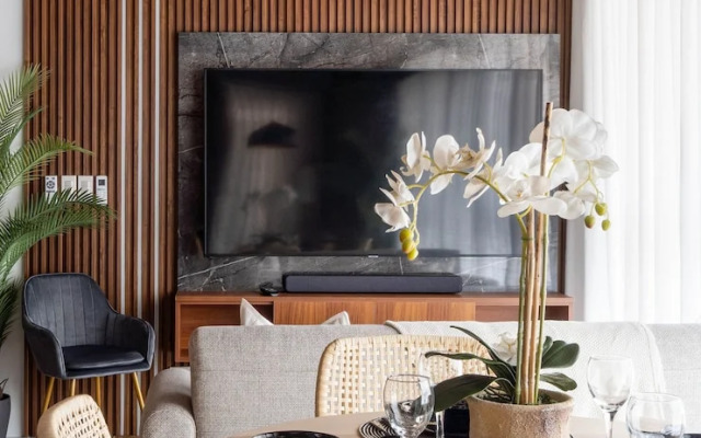 Modern Luxury 1BR in Venice Mckinley