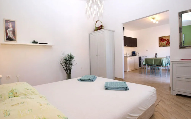 Apartments Nadia 1493