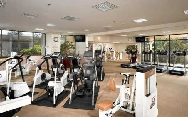 eaves Woodland Hills