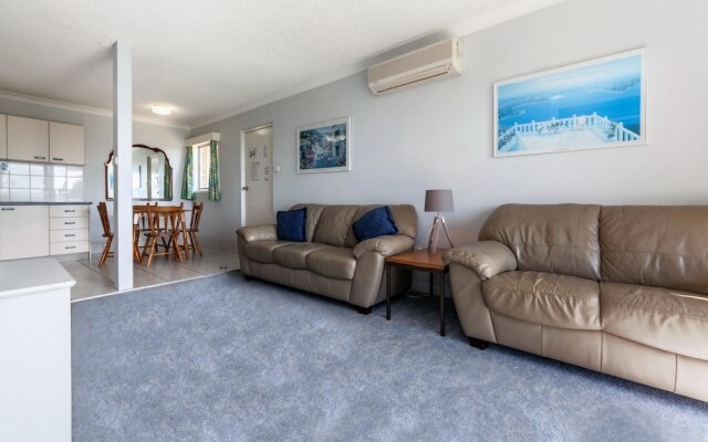 Castaways Unit 1, 17 Shoal Bay Road