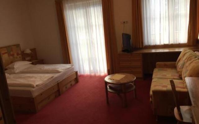 Hotel Tenz