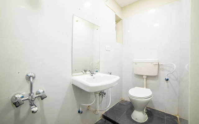 Jeyanthilal Apartment by OYO Rooms