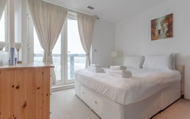 Fantastic 2 Bedroom Apartment Near Canary Wharf