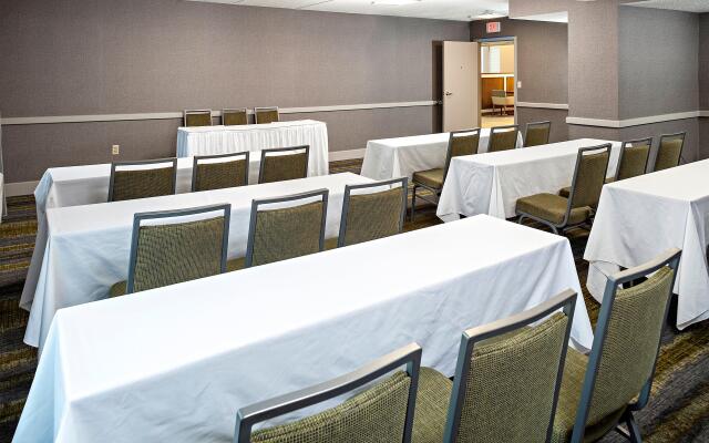 Holiday Inn Salem - I-93 at Exit 2 by IHG