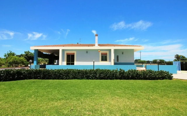 Serene Villa in Floridia With Swimming Pool