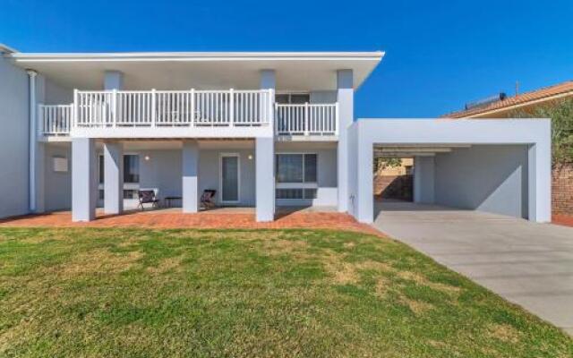 Blue Bay Beach Stay - Mandurah