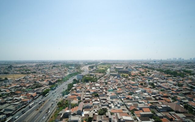 Homey 1Br With Extra Room Apartment At Aryaduta Residence Surabaya