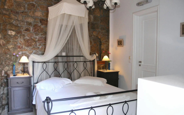 Mykonian Iros Suites & Villas