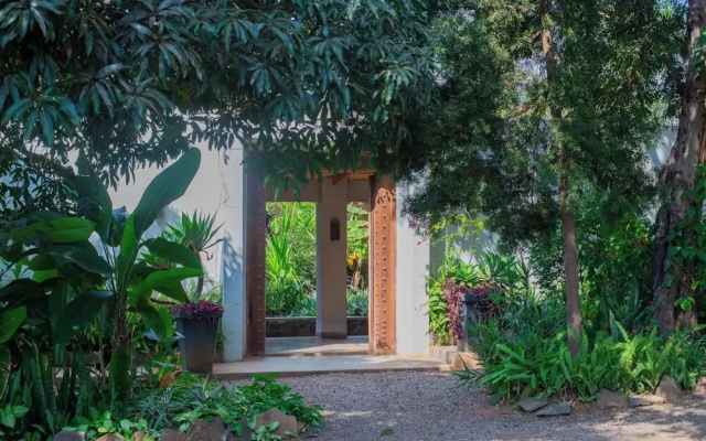 Mitengo House