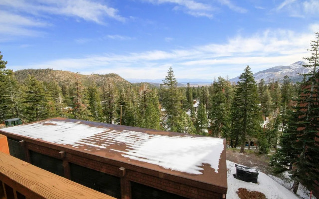 Mammoth Ski & Racquet Club #66