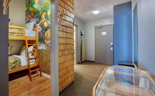 Days Inn & Suites by Wyndham Moncton