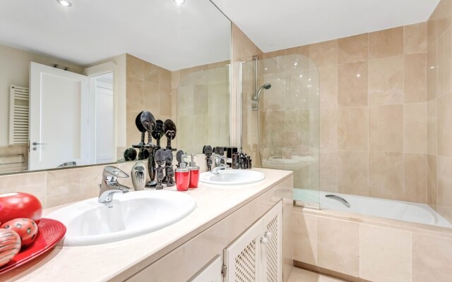 YOLO Spaces – Sotogrande  Puerto Boutique Apartment