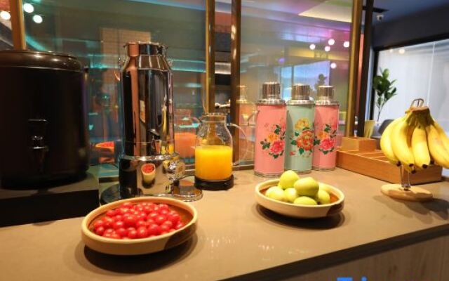 HanTing Hotel (Zhuhai Gongbei Port Fuhuali)
